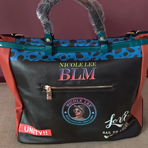 Nicole Lee - Picture 2 of 2